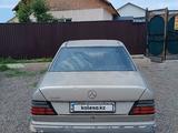 Mercedes-Benz E 200 1988 годаүшін650 000 тг. в Алматы – фото 3