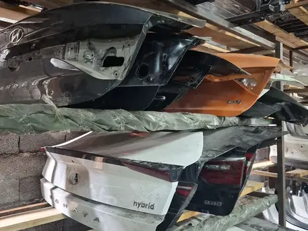 Hyundai KIA бампер фара капот крыло за 25 000 тг. в Актобе – фото 3