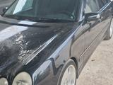 Mercedes-Benz E 320 1999 годаүшін4 000 000 тг. в Жанаозен