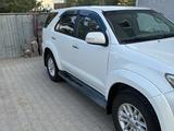 Toyota Fortuner 2013 года за 11 200 000 тг. в Актобе – фото 2