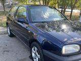 Volkswagen Golf 1997 года за 750 000 тг. в Караганда – фото 3