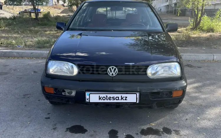Volkswagen Golf 1997 года за 750 000 тг. в Караганда