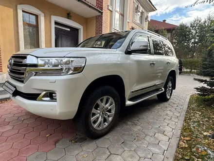 Toyota Land Cruiser 2017 года за 37 000 000 тг. в Астана – фото 4