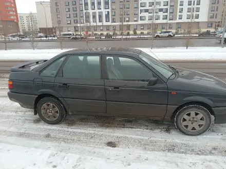 Volkswagen Passat 1991 года за 1 500 000 тг. в Астана – фото 3