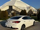 Hyundai Elantra 2020 года за 9 300 000 тг. в Шымкент – фото 4