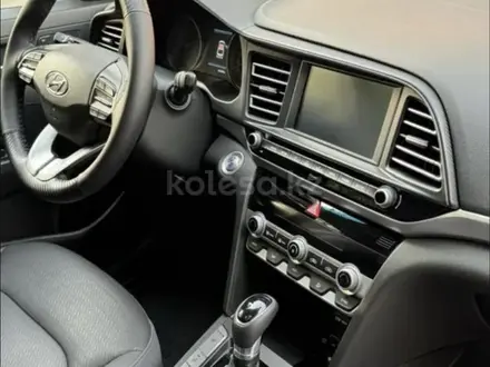 Hyundai Elantra 2020 года за 9 300 000 тг. в Шымкент – фото 7