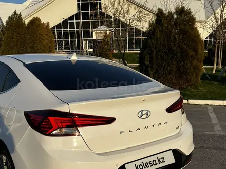 Hyundai Elantra 2020 года за 9 300 000 тг. в Шымкент – фото 6