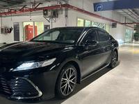 Toyota Camry 2022 года за 20 000 000 тг. в Астана