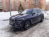 BMW X5 2018 года за 32 400 000 тг. в Усть-Каменогорск – фото 3