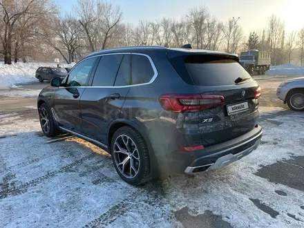BMW X5 2018 года за 32 400 000 тг. в Усть-Каменогорск – фото 10