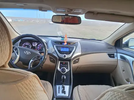 Hyundai Elantra 2011 года за 5 100 000 тг. в Атырау – фото 3