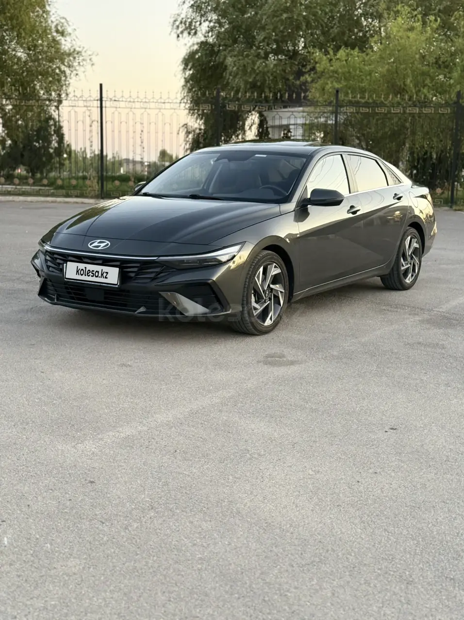 Hyundai Elantra, 2024