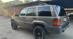 Jeep Grand Cherokee 1997 годаүшін4 400 000 тг. в Алматы – фото 4