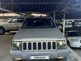 Jeep Grand Cherokee 1997 годаүшін4 400 000 тг. в Алматы