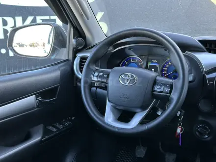 Toyota Hilux 2017 года за 13 800 000 тг. в Атырау – фото 7