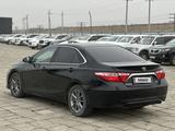 Toyota Camry 2016 года за 8 900 000 тг. в Атырау – фото 4