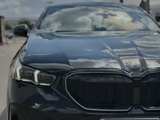 BMW i5, 2024
