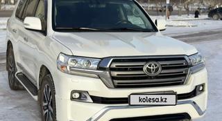 Toyota Land Cruiser 2015 года за 33 000 000 тг. в Астана