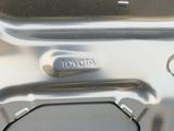 Крышка багажника на TOYOTA CAMRY 70 EUROPE/USA за 273 000 тг. в Алматы – фото 3
