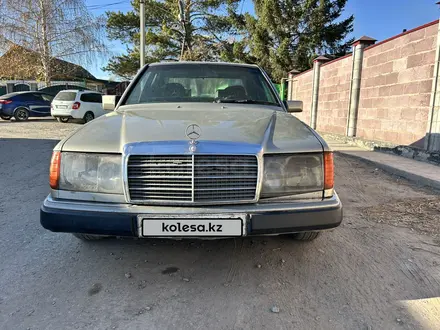 Mercedes-Benz E 230 1990 года за 630 000 тг. в Темиртау – фото 2