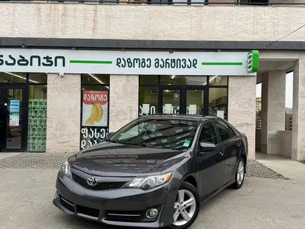 Toyota Camry 2013 года за 5 990 000 тг. в Актобе