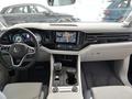 Volkswagen Touareg 2022 годаfor25 090 000 тг. в Атырау – фото 8