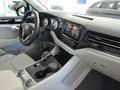 Volkswagen Touareg 2022 годаfor25 090 000 тг. в Атырау – фото 10