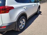 Toyota RAV4 2015 годаүшін9 700 000 тг. в Караганда – фото 4