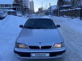 Toyota Carina E 1998 года за 3 100 000 тг. в Балхаш