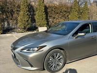 Lexus ES 250 2021 годаүшін21 500 000 тг. в Алматы