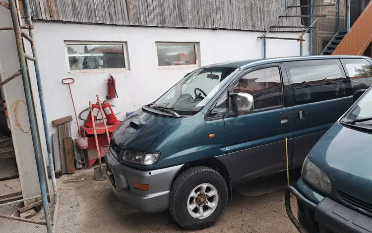 Mitsubishi Delica 1998 годаүшін2 600 000 тг. в Алматы