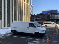 Volkswagen Transporter 1992 годаүшін3 000 000 тг. в Астана