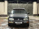Volkswagen Golf 1994 годаүшін1 000 000 тг. в Тараз
