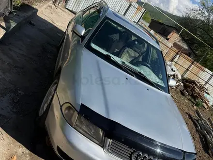 Audi A4 1999 года за 1 620 000 тг. в Алматы – фото 4
