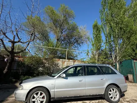 Audi A4 1999 года за 1 620 000 тг. в Алматы – фото 6