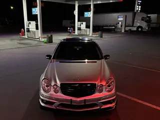 Mercedes-Benz E 500