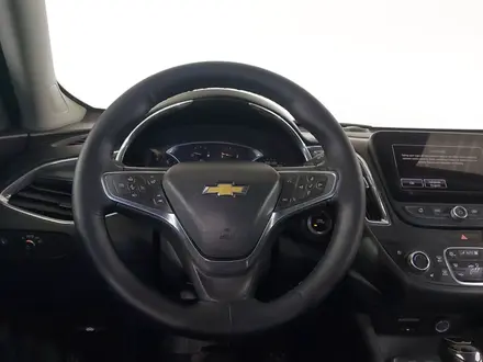 Chevrolet Malibu 2017 года за 6 690 000 тг. в Шымкент – фото 13