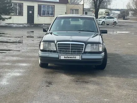 Mercedes-Benz E 200 1995 года за 2 200 000 тг. в Алматы – фото 2