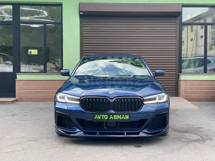 BMW 520 2020 года за 25 000 000 тг. в Шымкент – фото 2