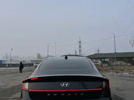 Hyundai Sonata 2022 года за 14 200 000 тг. в Алматы – фото 5