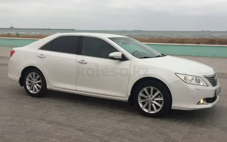 Без водителя Toyota Camry 2013 г. В. в Актау