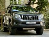 Toyota Land Cruiser Prado 2010 года за 13 300 000 тг. в Алматы