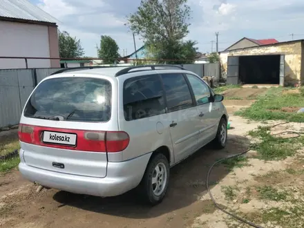 Volkswagen Sharan 1995 года за 1 500 000 тг. в Актобе – фото 5