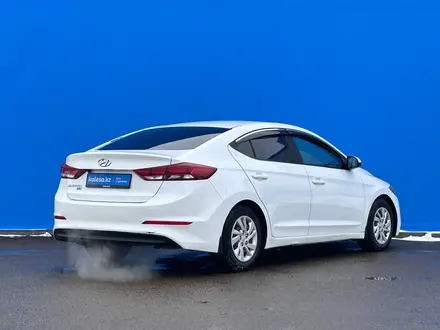 Hyundai Elantra 2018 года за 8 070 000 тг. в Алматы – фото 3
