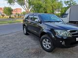 Toyota Fortuner 2006 года за 9 000 000 тг. в Шымкент