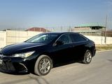 Toyota Camry 2015 годаүшін5 650 000 тг. в Шымкент – фото 2