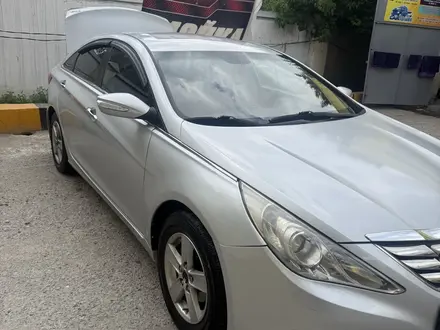 Hyundai Sonata 2011 года за 5 500 000 тг. в Шымкент – фото 14