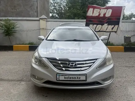 Hyundai Sonata 2011 года за 5 500 000 тг. в Шымкент – фото 13