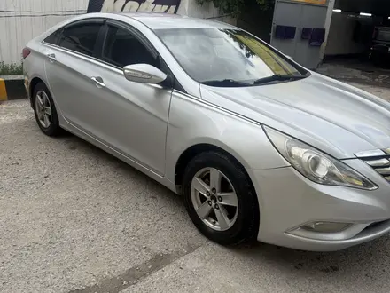 Hyundai Sonata 2011 года за 5 500 000 тг. в Шымкент – фото 3