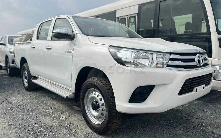 Toyota Hilux 2024 года за 19 400 000 тг. в Актау
